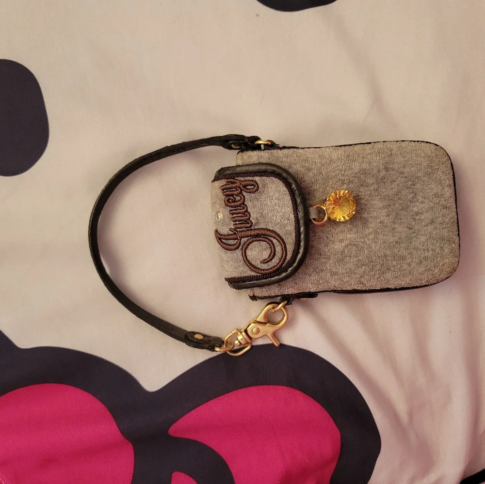 Vintage Juicy Couture Cell Phone Holder - Picture 5 of 16